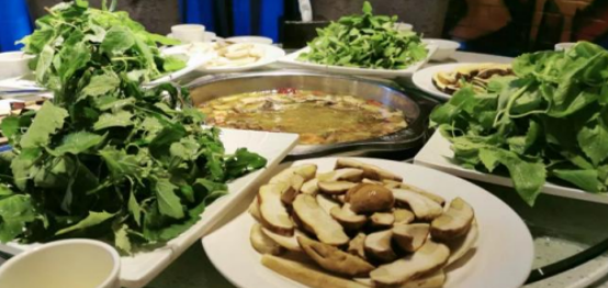 首届云上西昌 美食节火热来袭,品味特色美味,共赴一场春日之约(图13) 云上西昌美食节活动亮点_西昌电视台特色美食推荐_西昌美食节特色商家推荐