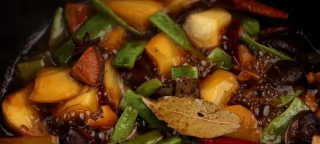 东北乱炖做法_乱炖食材搭配_东北家常炖菜大全