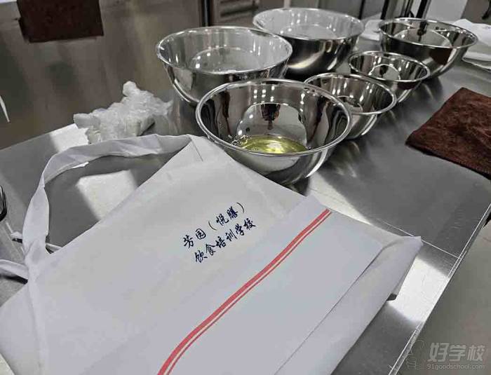 广州芳园职业技能培训学校(图10) 广州小食培训学校_港式甜品制作课程_糖水制作培训班