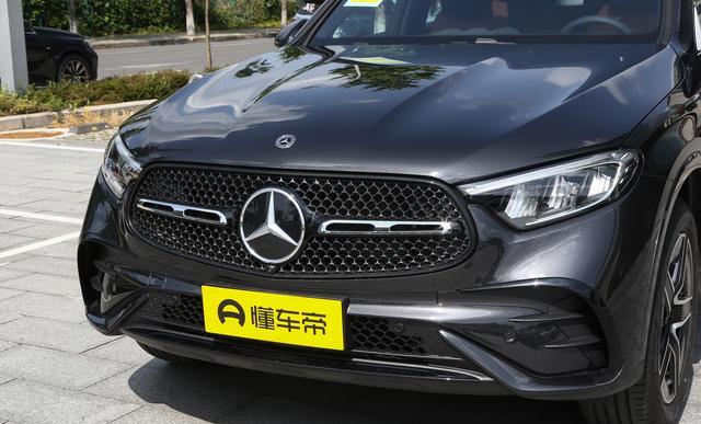 新车  售48.95万元起,增智能泊车辅助,2026款奔驰GLC轿跑S(图4) 奔驰L3硬件OTA解锁策略_奔驰新款轿车_奔驰轿跑价格分析