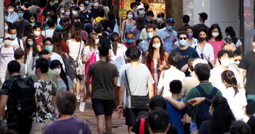 <strong>香港多少人月入10万?各年龄、职业收入对比!</strong>