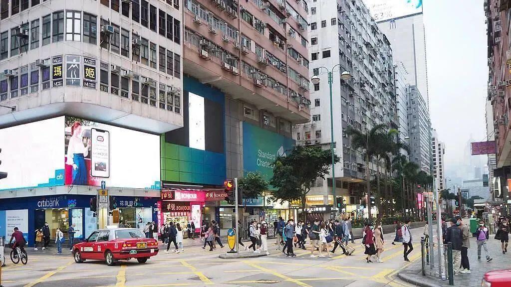 13个香港人中就有一个千万富翁!有钱人最新资产配置曝光!(图7) 香港千万富翁调查2021_疫下千万富翁财富变化_香港收入中位数