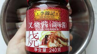 蜜汁叉烧(图2) 粤菜叉烧肉正宗做法_叉烧酱腌制五花肉教程_粤菜蜜汁叉烧做法