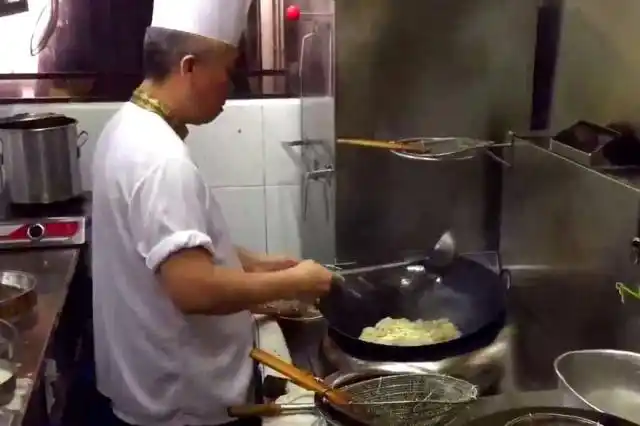 鲁菜吃过的人不多,凭啥当上四大菜系之首,出身决定地位!(图5) 鲁菜四大菜系之首_鲁菜历史起源_蒜烧是哪个地方的菜系