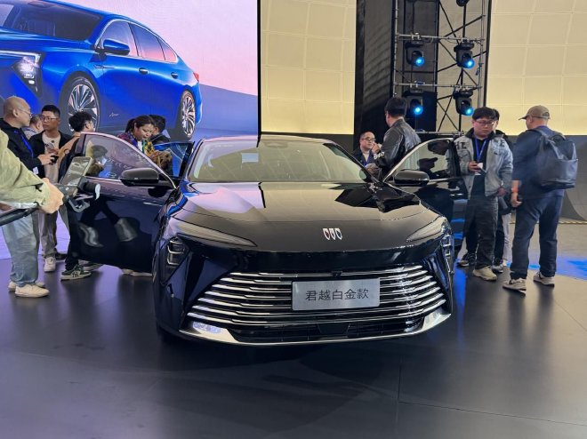 限时一口价15.99万元起 别克君越2025白金款上市(图3) 限时一口价15.99万元起 别克君越2025白金款上市