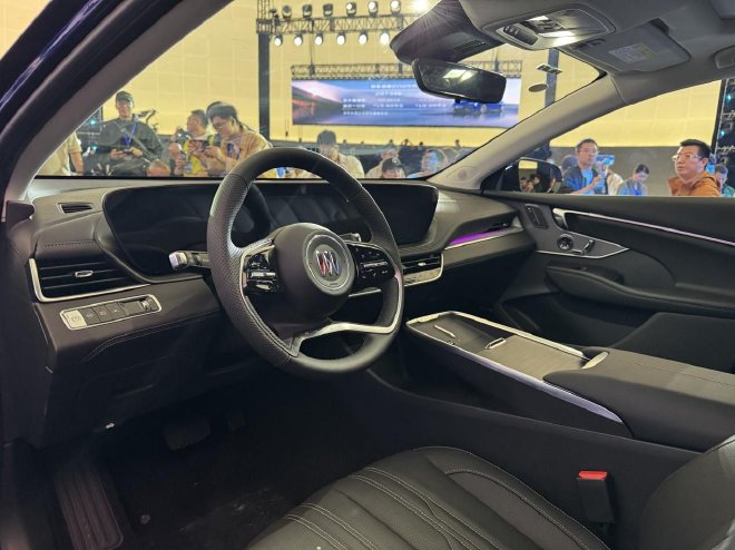 限时一口价15.99万元起 别克君越2025白金款上市(图7) 限时一口价15.99万元起 别克君越2025白金款上市