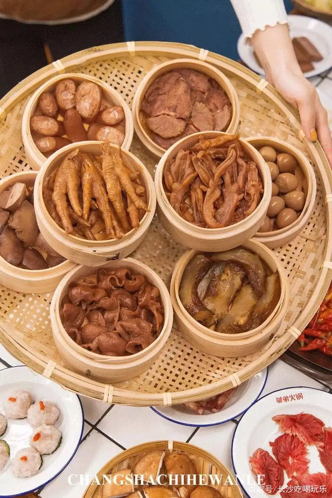 必藏!长沙2020夜宵地图已更新,每一家都值得打卡!(图15) 张家界宵夜美食地址_长沙网红夜宵推荐_长沙夜宵店排名