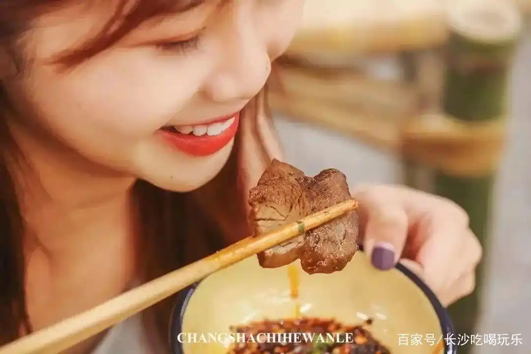 必藏!长沙2020夜宵地图已更新,每一家都值得打卡!(图16) 长沙网红夜宵推荐_张家界宵夜美食地址_长沙夜宵店排名