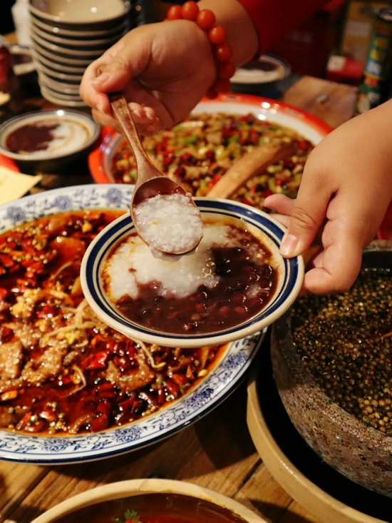 论宵夜 没有人不服中国(图12) 全国宝藏宵夜地_夜宵美食攻略_潜江宵夜美食