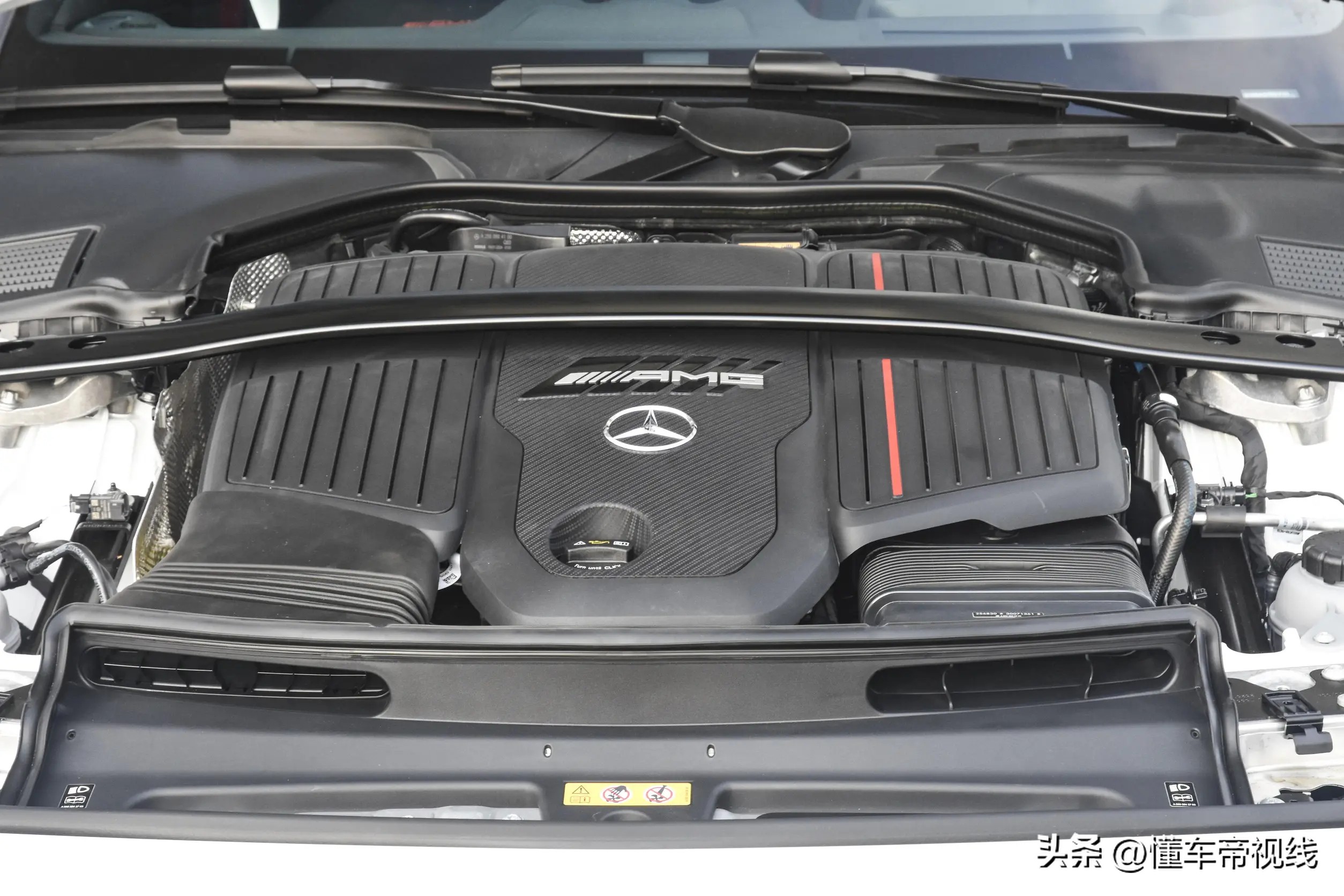 新车 | 售价71.88万元/3.0T直六动力 梅赛德斯-AMG CLE 53 Coupe实拍(图16) 梅赛德斯-AMG CLE 53 Coupe 上市价格 评测_2025奔驰ecoupe报价_梅赛德斯-AMG CLE 53 Coupe 外观内饰设计 参数