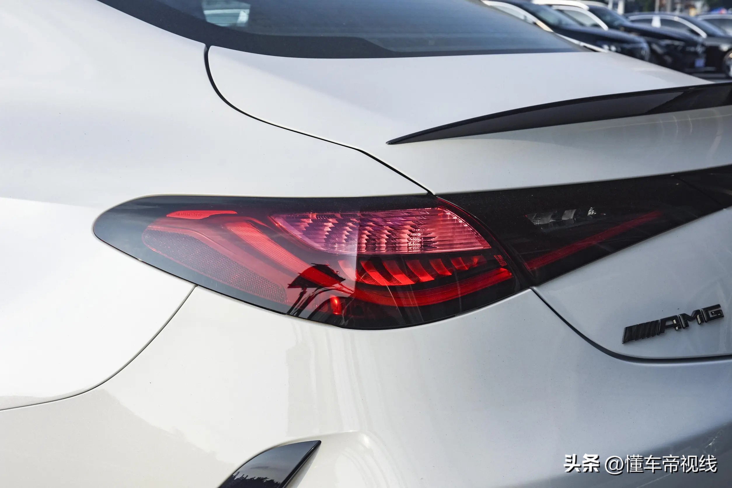 新车 | 售价71.88万元/3.0T直六动力 梅赛德斯-AMG CLE 53 Coupe实拍(图9) 梅赛德斯-AMG CLE 53 Coupe 外观内饰设计 参数_2025奔驰ecoupe报价_梅赛德斯-AMG CLE 53 Coupe 上市价格 评测