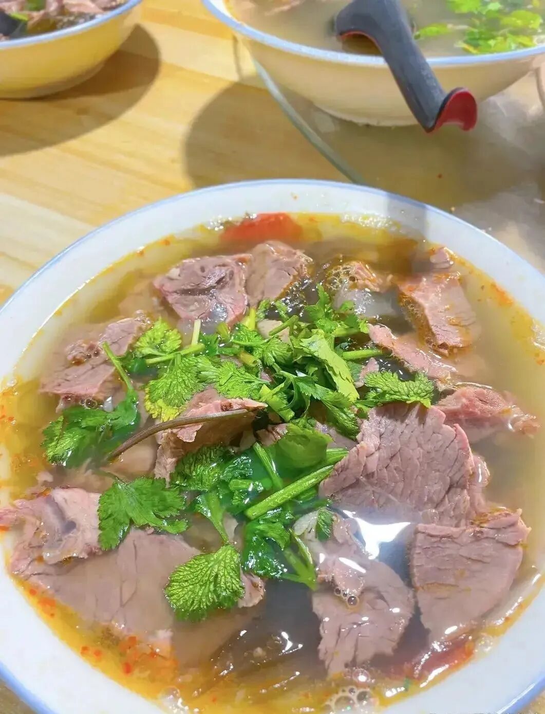 【皖北明珠映画(2)】舌尖上的阜阳:一座被低估的美食之城,藏着最地道的皖北烟火味(图4) 阜阳格拉条美食文化_卷馍撒汤_阜阳格拉条