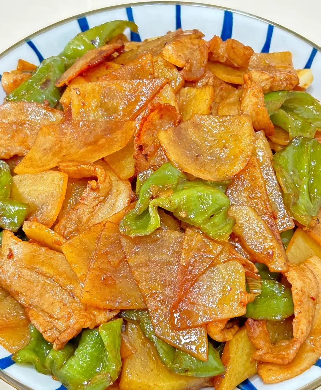 五花肉炒土豆片(图3) 五花肉土豆焖饭_土豆烧肉肉_懒人五花肉土豆做法