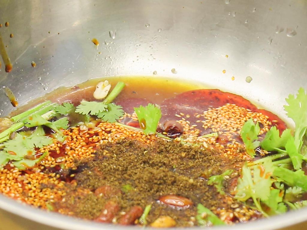 四川最出名的5道名菜,麻辣鲜香,开胃下饭,自己在家做也超美味(图20) 四川美食家常做法_川菜糖醋麻辣_好吃的川菜家常菜
