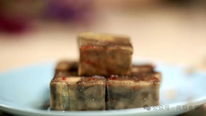 中国,最“重口”的10种食物!螺蛳粉,臭豆腐,在它面前都是弟弟(图11) 中国最残忍的十大名菜_中国最臭的食物排名_臭鳜鱼历史渊源