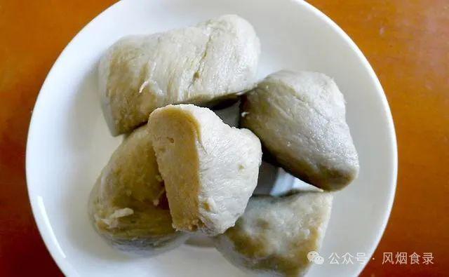 中国,最“重口”的10种食物!螺蛳粉,臭豆腐,在它面前都是弟弟(图14) 中国最残忍的十大名菜_臭鳜鱼历史渊源_中国最臭的食物排名