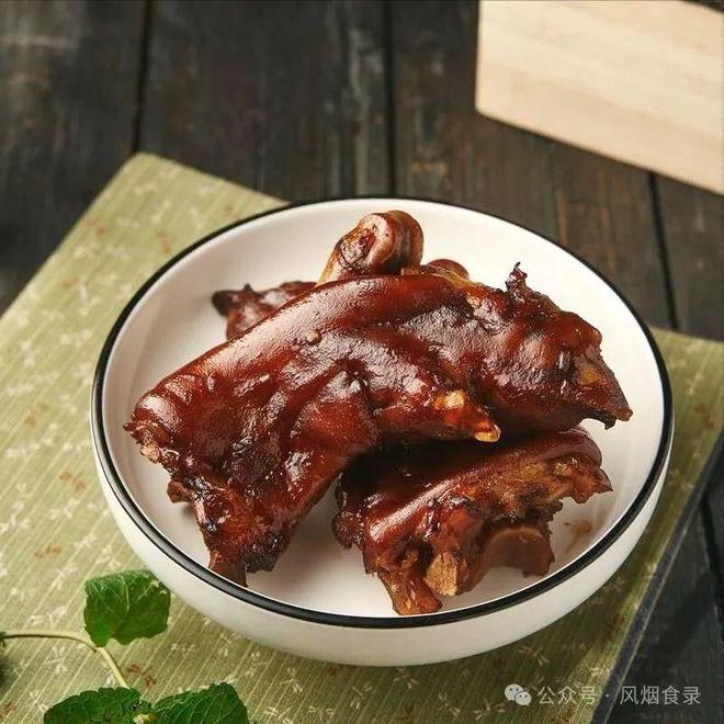 中国,最“重口”的10种食物!螺蛳粉,臭豆腐,在它面前都是弟弟(图29) 中国最残忍的十大名菜_臭鳜鱼历史渊源_中国最臭的食物排名