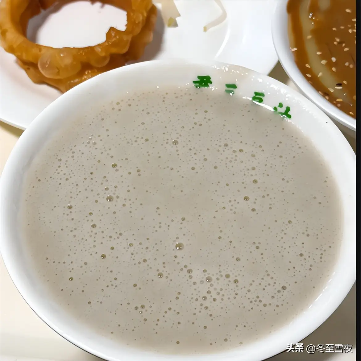 全国各地十大“臭名远扬”的美食,闻着 “上头” 吃着香!(图4) 闻臭吃香特色小吃_中国臭名远扬美食_中国最残忍的十大名菜