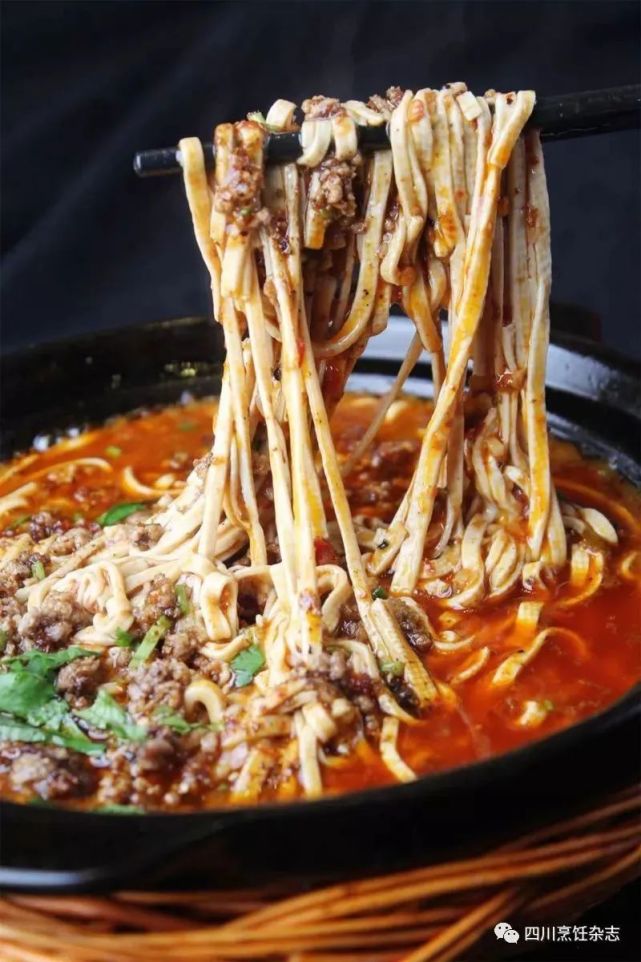 生椒蹄花,酸辣鸡,棒棒牛肉,坝坝子姜兔...热卖川味家常菜10例(图7) 四川家常菜菜谱_棒棒牛肉做法_好吃的川菜家常菜