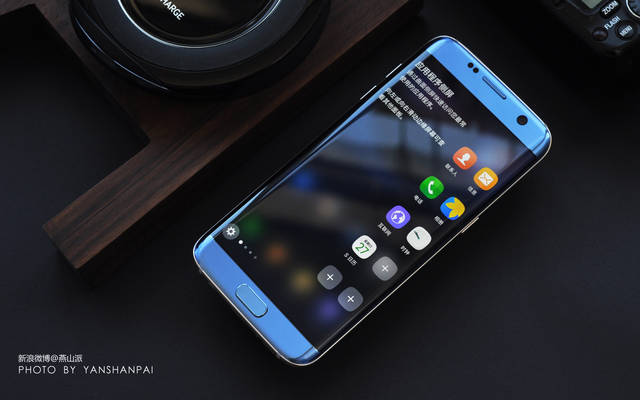 图说珊瑚蓝版三星Galaxy S7 edge,依然最美曲屏机(图12) 三星Galaxy S7 edge曲面屏设计_s7 edge屏幕贴合技术_S7 edge双曲面屏细节处理