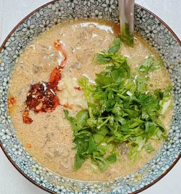 长春十大小吃,这十道美食,你尝过几道?(图2) 长春酱肉_长春特色美食小吃_长春炒粉