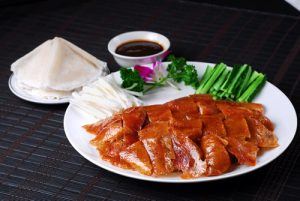 舌尖上的美味:北京必吃的十大特色美食(图1) 特产小吃_北京烤鸭_炙子烤肉