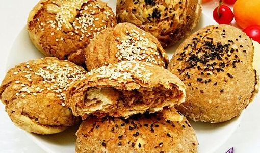 舌尖上的美味:北京必吃的十大特色美食(图9) 北京烤鸭_特产小吃_炙子烤肉