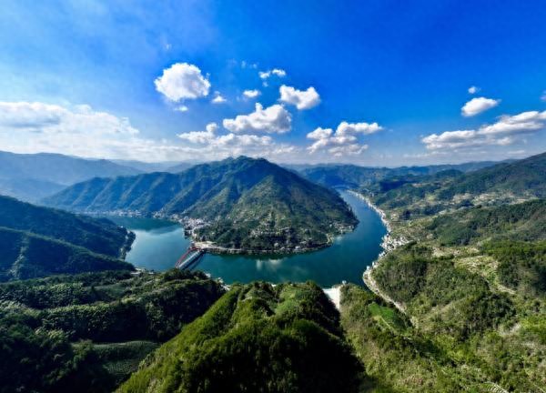 文化中国行·长江之歌 | 这一口地道徽菜，“藏”着人间至味