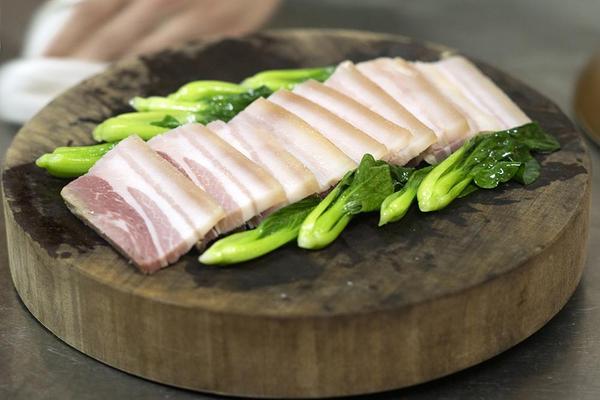 文化中国行·长江之歌 | 这一口地道徽菜,“藏”着人间至味(图4) 徽菜代表菜有哪些_ 徽菜文化传承与特色菜品介绍 _安徽地理环境划分 皖北皖中皖南地区划分