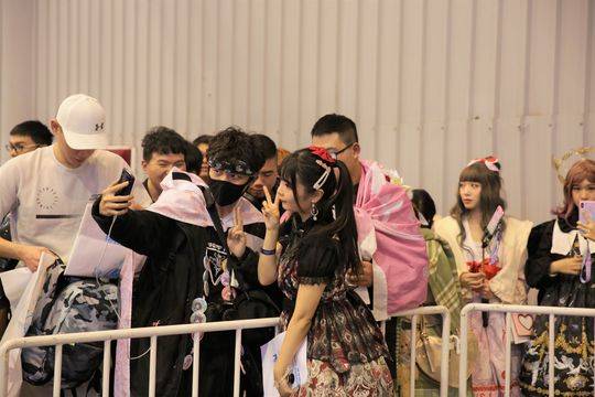 专访“宅舞”UP主千本露露:跳舞让我拥有了可爱的粉丝(图3) 宅舞是什么_宅舞摄影如何收费_BilibiliWorld成都站