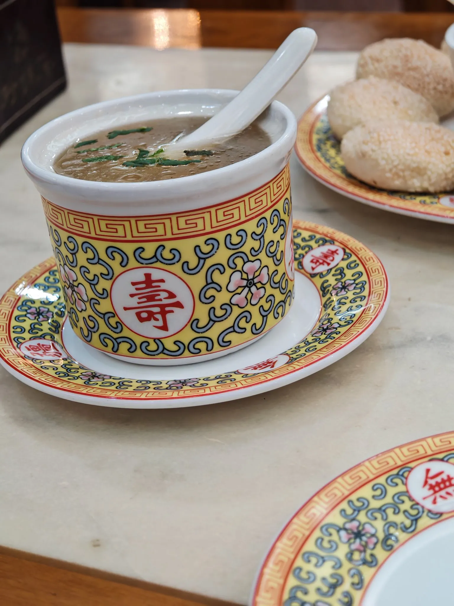 特别提一下砂锅居的肉沫烧饼 北京的砂锅居创建于乾隆六年(公元1(图5) 北京砂锅居特色小吃_砂锅居肉沫烧饼_砂锅居有什么镇店名菜?