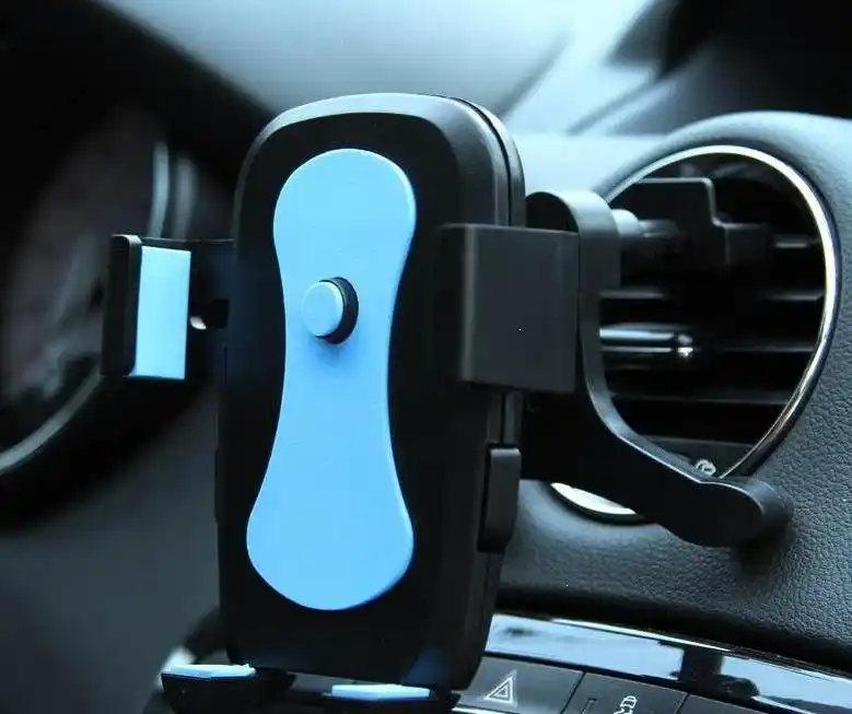 新车刚落地,汽车用品别乱买,只要配齐这八件就够用了(图4) 汽车用品清单_新车必要的装饰 知乎_实用汽车配件推荐