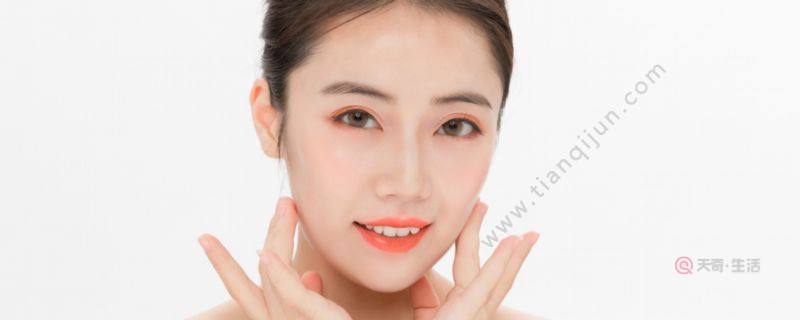 澳洲玫瑰果油的使用方法 澳洲玫瑰果油怎么用(图1) 澳洲玫瑰果油的使用方法